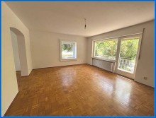 Wohnen KN-Staad EG/Hochpaterre Wohnung mit 2xBalkon und Gartennutzung, sch�ne ruhige Lage-BEZUGSFREI !!