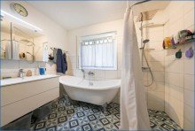 Bad Gro�z�gige 4,5 Zimmer Wohnung!
 Wfl. 120 qm, Balkonterrasse, Keller, Hobby, Garage, ruhige Lage Singen-Nord!