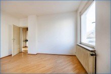 H1-Zimmer Zwei H�user mit gro�z. Grundst�ck im Herzen von Singen-
Ideal auch als Mehrgenerationenhaus!