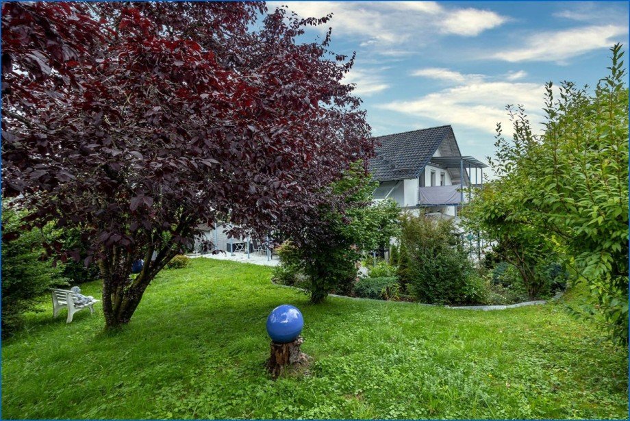 Blick vom Garten auf das Haus Einfamilienhaus Stockach