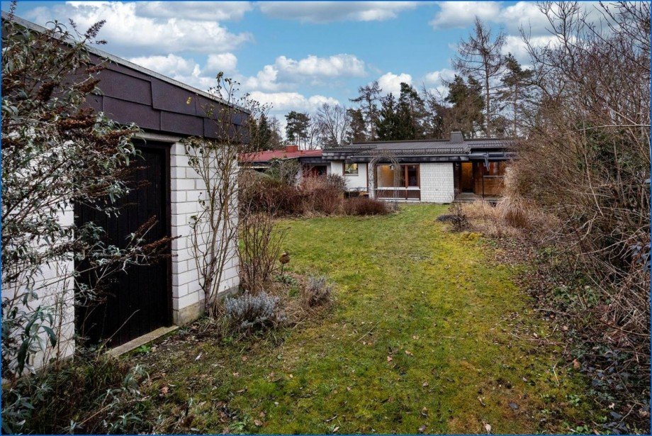 Garten vorne Einfamilienhaus Singen
