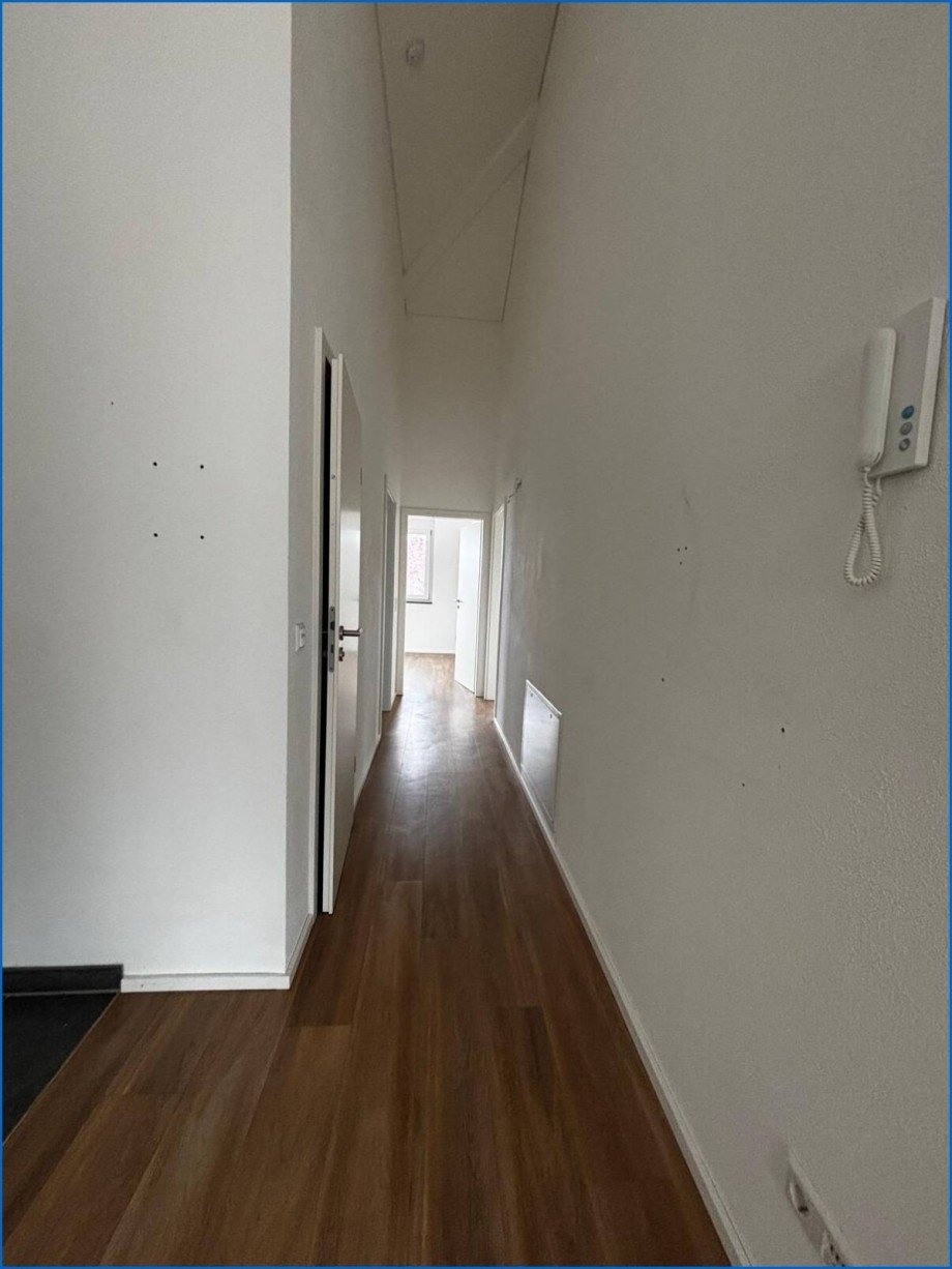 Flur Zweifamilienhaus M�hlhausen-Ehingen / Ehingen