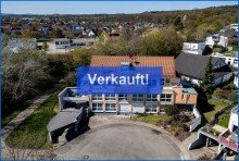 Luft1 Attraktive 4,5 Zi. DG-Maisonette-Wohnung, mit 2 x TG/Platz u. gro�em Balkon, in Top-Zustand!