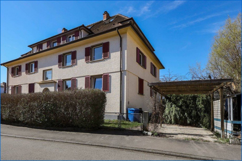 Haus rechte Seite Etagenwohnung Radolfzell am Bodensee