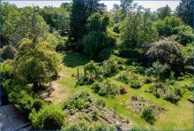 Blick ins Gr�ne Stimmungsvolles EFH mit sehr gro�em, idyllischem Grundst�ck an der Aach (knapp 1800 qm)!