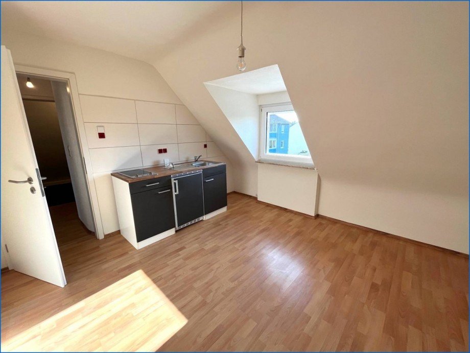 Wohnk�che, DG Mehrfamilienhaus Singen am Hohentwiel