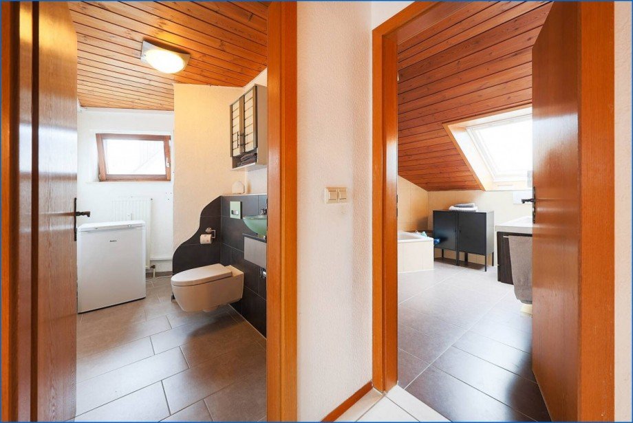 Badezimmer und G�ste WC Etagenwohnung Rielasingen-Worblingen