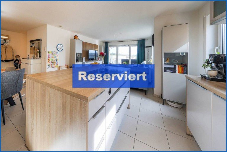 K�che / Wohnzimmer Radolfzell am Bodensee Etagenwohnung Traumhafte 4,5 Zimmer Wohnung mit Balkon, Tiefgarage, EBK und Aufzug in Top Lage von Radolfzell.