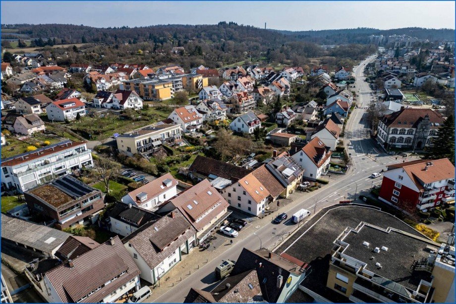 Kn-RadolfzellerStr-Drohne-230326-10 Wohn- / Gesch�ftshaus Konstanz / F�rstenberg