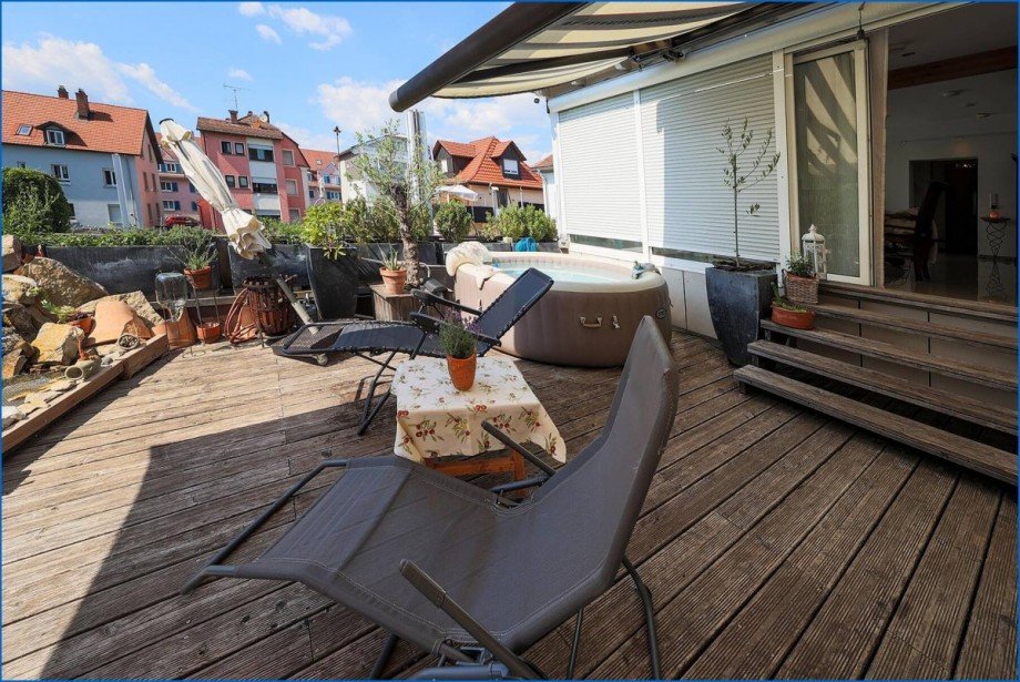 Sonnige Dachterrasse, OG Mehrfamilienhaus Singen am Hohentwiel
