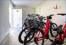 R�der Blick Attraktive 4,5 Zi. DG-Maisonette-Wohnung, mit 2 x TG/Platz u. gro�em Balkon, in Top-Zustand!