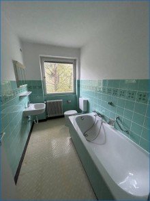 Bad OG KN-Staad - 3 Zi. Wohnung (1.OG) mit 2 Balkonen, in sch�ner ruhiger Lage-BEZUGSFREI !!