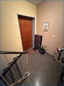 Treppenhaus Familienfreundliche 4 Zi.-Wohnung im 1.OG mit Balkon in sch�ner und ruhiger Ortsrandlage!
