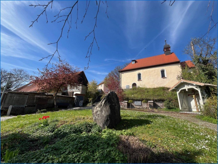 Kirche Einfamilienhaus Mengen / Rosna