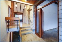 Flur/ Eingangsbereich Bezugsfreies, gro�z�giges Wohnhaus in ruhiger Waldrandlage von Singen mit Doppelgarage.