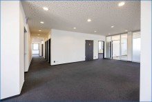 1. OG Zug�ngen zu B�ros B�ro - Praxis - Workspace - Schulung - Produktion - Lager    / 
    EG und 1. OG