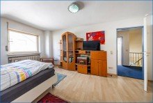 Zimmer DG Radolfzell-ALTBOHL: gro�z�giges, gepflegtes Haus m. sch�nem Grundst�ck u. Garage/Stellpl./Bezugsfrei