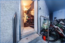 Zugang Haus von Garage Sch�nes Reihenmittelhaus in zentraler und toller Lage in Konstanz-K�nigsbau zu verkaufen