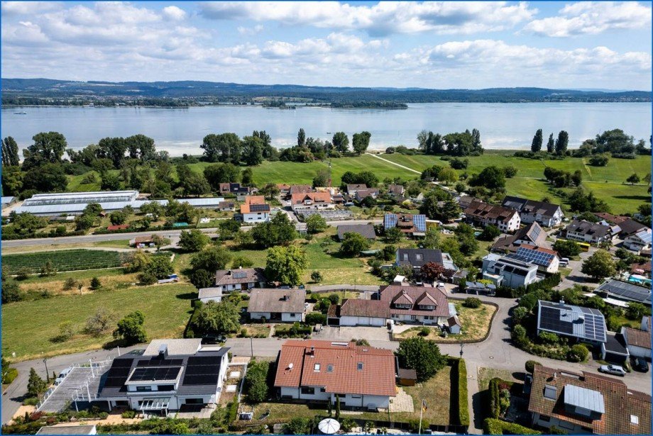 Drohnenblick Dachgeschosswohnung Gaienhofen-Gundholzen