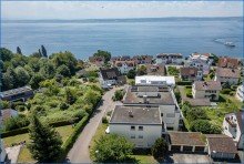 Lage des Hauses von oben mit toller Seesicht Exklusive 3-Zimmer-Wohnung mit Seesicht und Garage, Haus top saniert - frei!