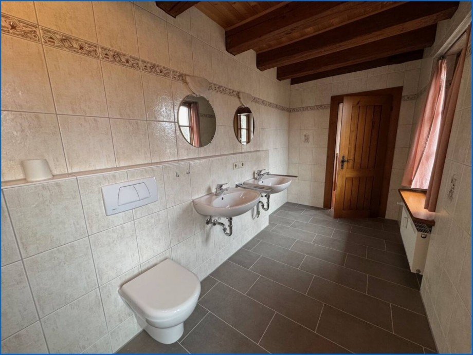 Bad, Ansicht 2, OG Maisonettewohnung Radolfzell am Bodensee / B�hringen