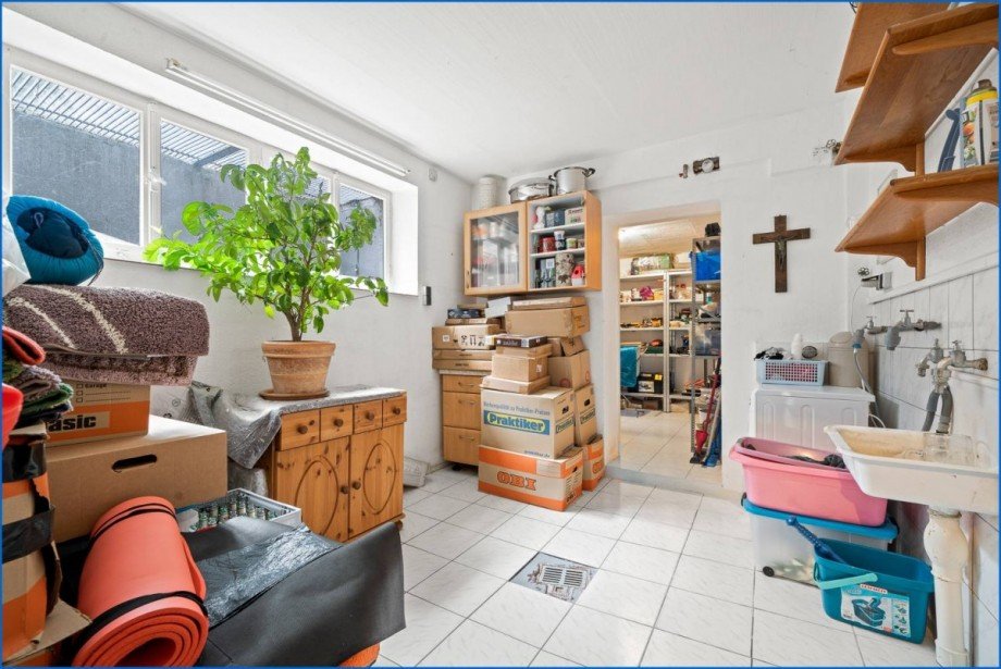 Keller+Abstellraum UG Zweifamilienhaus Konstanz / F�rstenberg