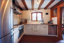 K�che Stilvolles, gro�z�giges EFH mit 2 Garagen in idealer, zentraler Lage von Gailingen!
