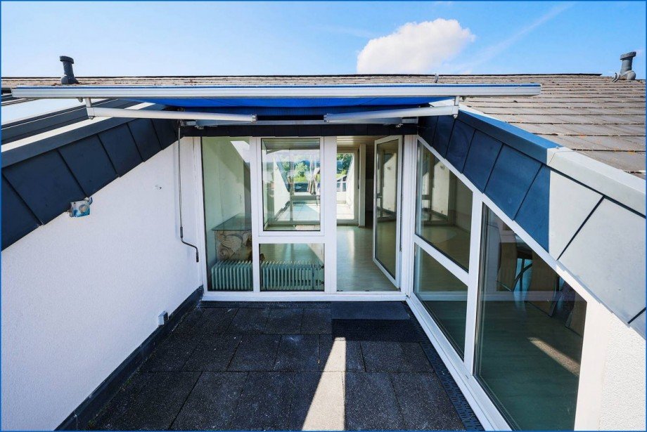 Markise Dachgeschosswohnung Gaienhofen-Gundholzen