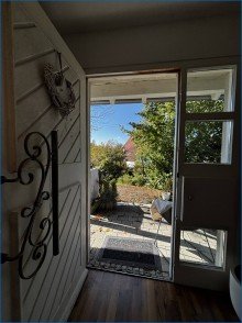 Haust�r Blick nach Aussen Neuer Preis - Sch�nes Architektenhaus mit gro�em Garten in l�ndlichem Idyll - sofort beziehbar!