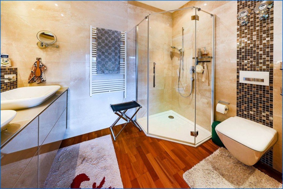 Bad 2 Dachgeschosswohnung Radolfzell am Bodensee