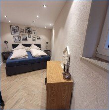 Schlafzimmer 1 FEWO-Zulassung: 
Gro�z�gige 3,5 Zimmer EG-Wohnung mit Terrasse und Stellplatz - sehr hohe Rendite!