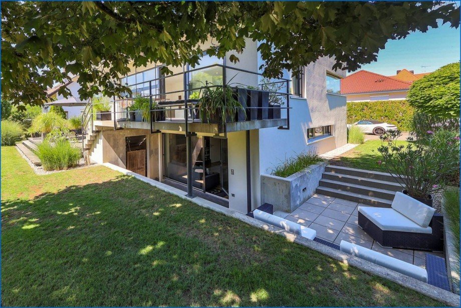 Eingang Einliegerwohnung mit eigener Terrasse Villa Moos