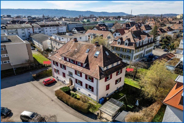 Haus Ansicht von oben Radolfzell am Bodensee Etagenwohnung Sehr sch�ne attraktive 5-Zimmer Wohnung mit Gartenanteil und Balkon in Radolfzell - sofort frei!
