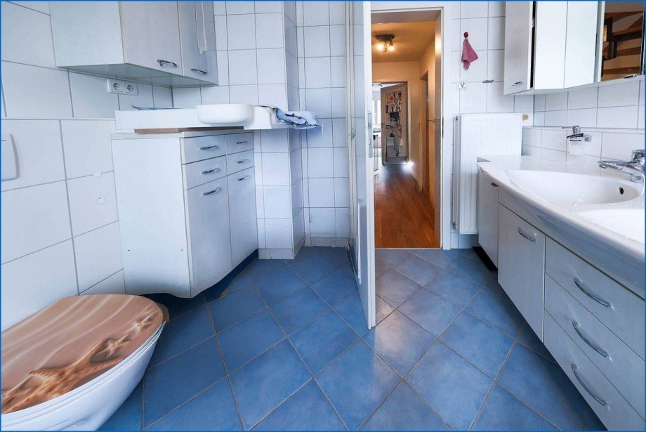 Obergeschoss_Badezimmer Reihenmittelhaus Konstanz