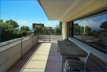 Gro�er Balkon mit Seesicht Exklusive 3-Zimmer-Wohnung mit Seesicht und Garage, Haus top saniert - frei!