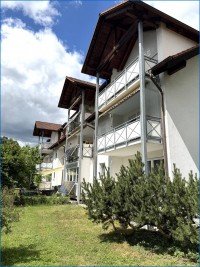 Bild (938d4e237588c743973401a6d0b836cf): Attraktive, gro�z�gige 4,5 Zi.-Wohnung in Singen-Nordstadt, ruhig, mit sch�nem Balkon / ERBPACHT.