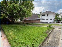 Vorgarten Bezugsfreies und saniertes Einfamilienhaus mit gro�er Scheune und idyllischem Grundst�ck !