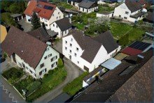 Drohne 6 Steisslingen: Einfamilienhaus m. sch�nem, gro�em Bau-Grundst�ck (knapp 1000 qm) u. viel Nutzfl�che!