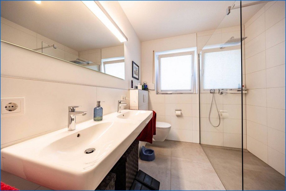 EG_Bad Dusche Mehrfamilienhaus Frickingen-Altheim