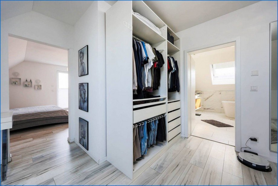 Ankleide Doppelhaush�lfte Gottmadingen / Bietingen