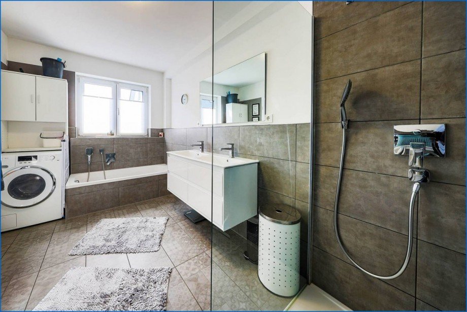 Bad 1 Doppelhaush�lfte Gottmadingen / Bietingen