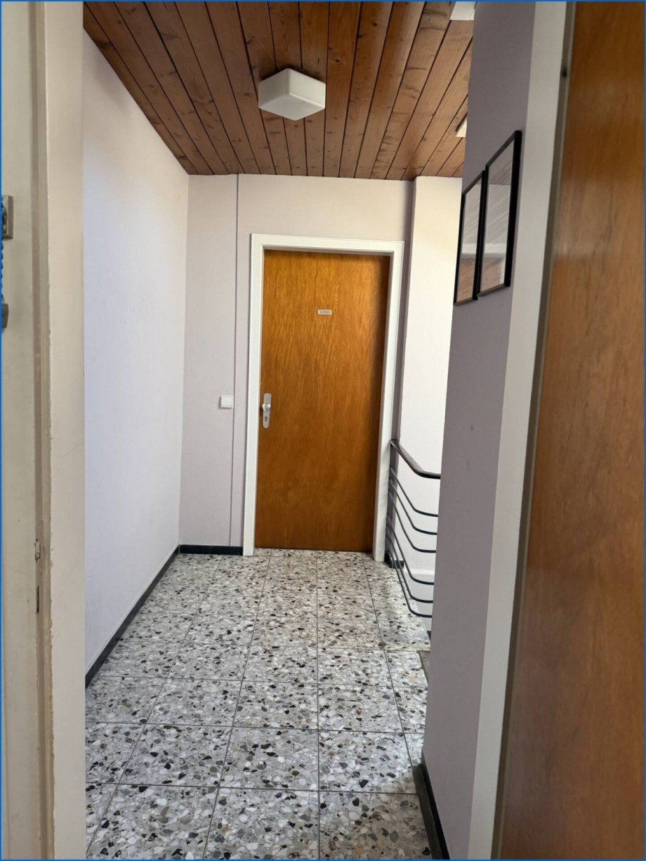 Blick in Flur Dachgescho� Etagenwohnung Gaienhofen / Hemmenhofen