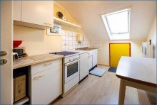 K�che DG Radolfzell-ALTBOHL: gro�z�giges, gepflegtes Haus m. sch�nem Grundst�ck u. Garage/Stellpl./Bezugsfrei