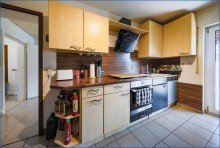 K�che Sch�ner Bungalow mit ELW auf gro�em Grundst�ck, moderne W�rmepumpe und bereits energetisch ged�mmt .
