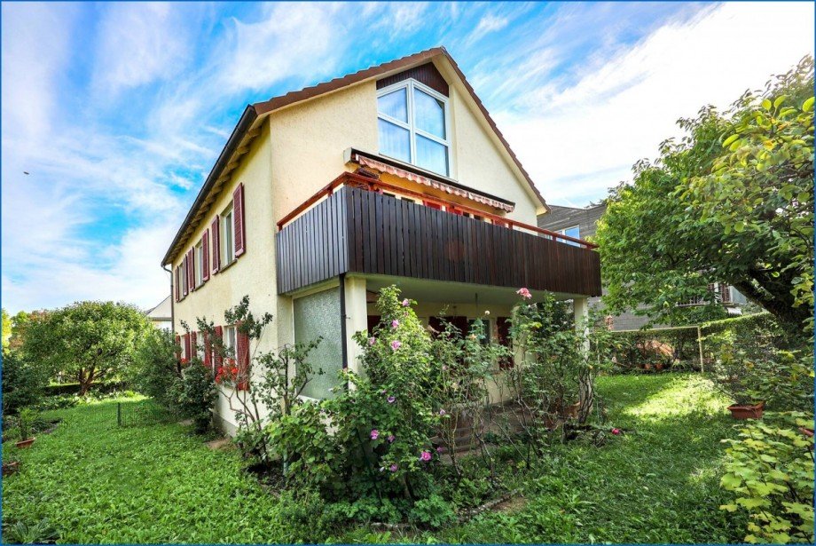Balkon und �berdachter Terrasse Haus Konstanz
