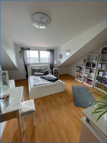 Zimmer DG Bsp Sch�ne DHH mit viel Platz und Einzel-Garage in ruhiger Lage - aktuell vermietet!