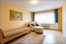 EG 1 Radolfzell-ALTBOHL: gro�z�giges, gepflegtes Haus m. sch�nem Grundst�ck u. Garage/Stellpl./Bezugsfrei