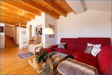 Wohnen4 Attraktive 4,5 Zi. DG-Maisonette-Wohnung, mit 2 x TG/Platz u. gro�em Balkon, in Top-Zustand!