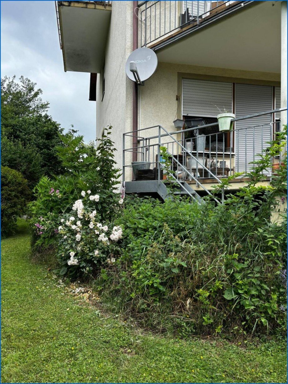 Zugang Balkon von Garten Erdgeschosswohnung Bodman-Ludwigshafen