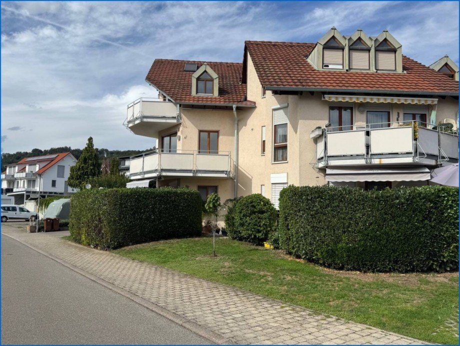 Hausansicht Etagenwohnung Bodman-Ludwigshafen